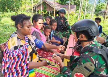 Di Ujung Negeri, Satgas Yonif 410/ALG Hadir Membawa Harapan dan Kesembuhan