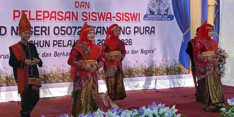 SD Negeri 050727 Tanjung Pura Gelar Pentas Seni dan Perpisahan Siswa Kelas VI