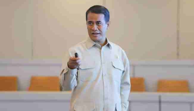 Mentan Amran Komitmen Terus Berantas Mafia Pangan dan Koruptor Demi Petani Indonesia