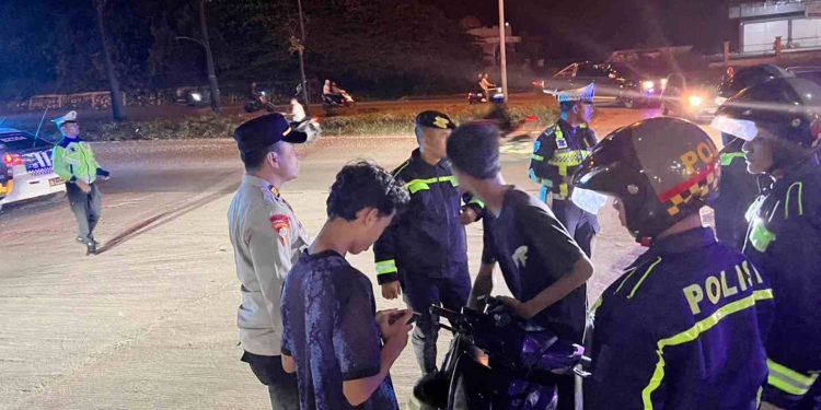 Patroli Gabungan Tim Reaksi Cepat Polresta Barelang Intensifkan Pencegahan 3C di Kota Batam