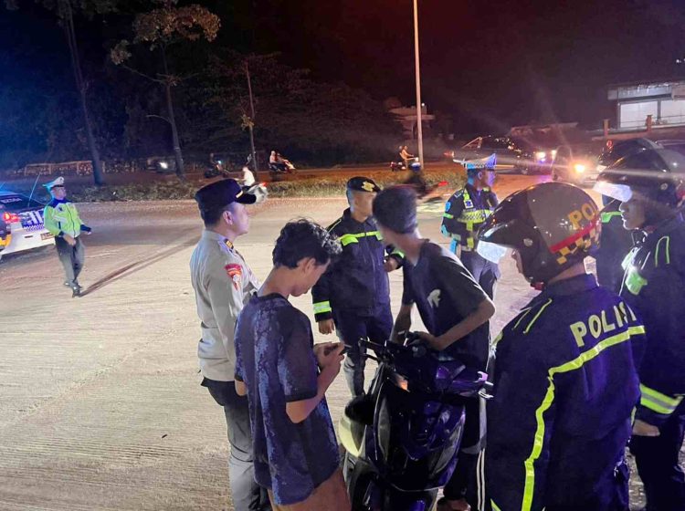 Patroli Gabungan Tim Reaksi Cepat Polresta Barelang Intensifkan Pencegahan 3C di Kota Batam