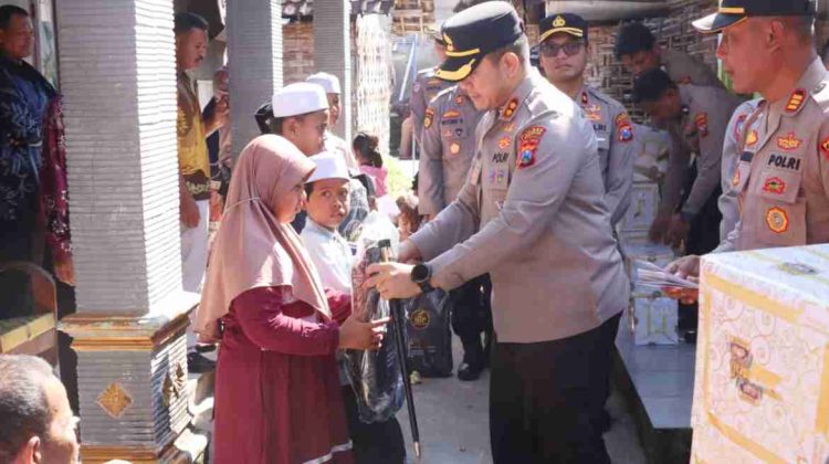 Sambut Hari Bhayangkara ke-80, Polres Lamongan Bedah Rumah Warga Kurang Mampu dan Salurkan Bantuan Sosial