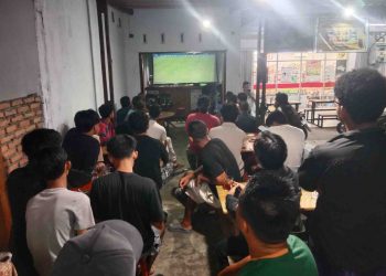 Kopitiam Langkat Sponsori Nobar Piala Dunia Bersama Warga Tanjung Pura