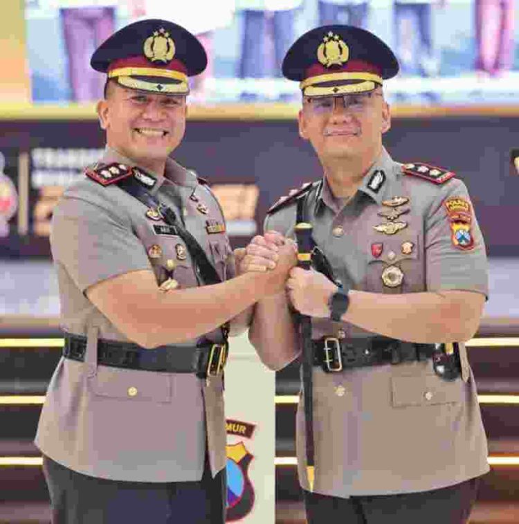 Mutasi Polri Bergulir, Tongkat Komando Polres Lamongan Resmi Beralih