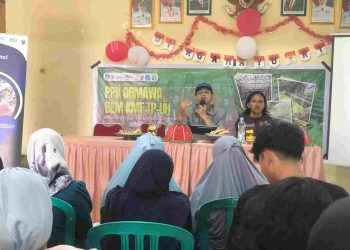 Tim Cara’de BEM KMF TP UH Dorong Masyarakat Desa Tinggimae Optimalkan Media Sosial untuk Promosi Produk