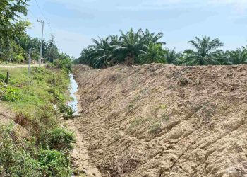 Dukung Desa Damar Condong Bebas Banjir, PT Sulaiman Saleh Normalisasi Parit Sepanjang 900 Meter