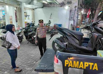 Tiga Hari Terparkir Tanpa Pemilik, Polres Lamongan Amankan Sepeda Motor Vario Lewat Layanan 110