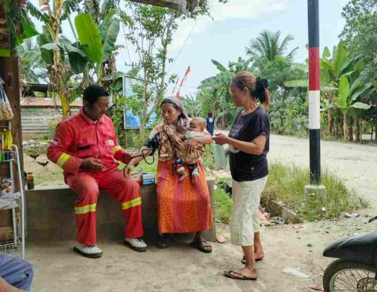 Tim Medic EMPG Berikan Pelayanan Kesehatan Dasar Gratis Langsung kepada Masyarakat